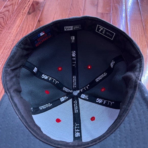 Fitted Yankees Cap - Picture 5 of 6